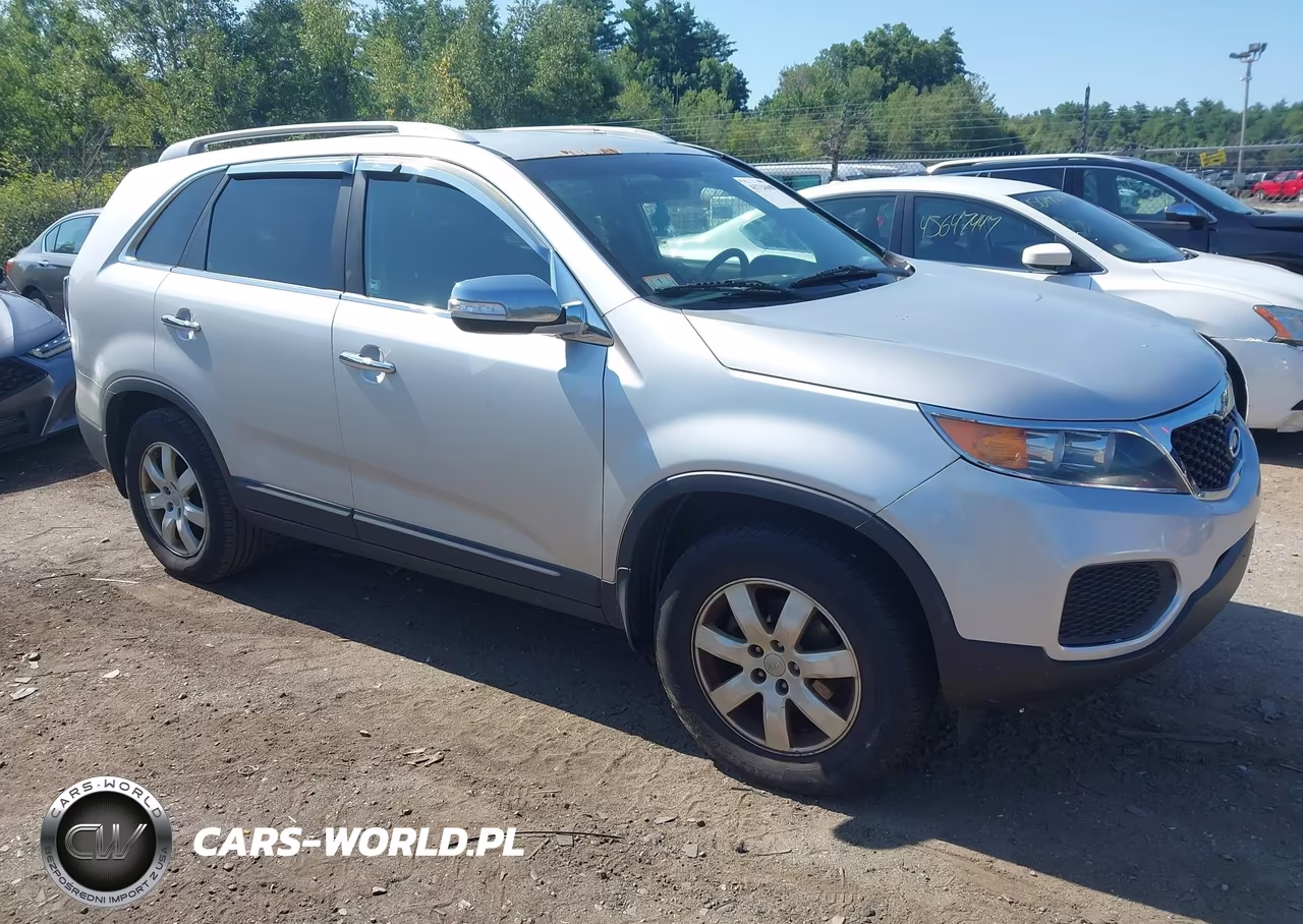 2013 Kia Sorento Lx V6 VIN:5XYKT4A21DG322833 - 1