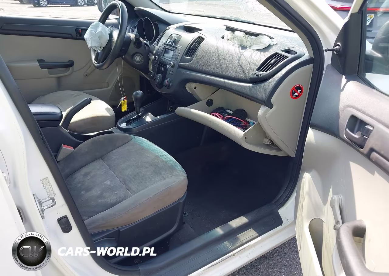 2010 Kia Forte Lx VIN:KNAFT4A23A5236197 - 5