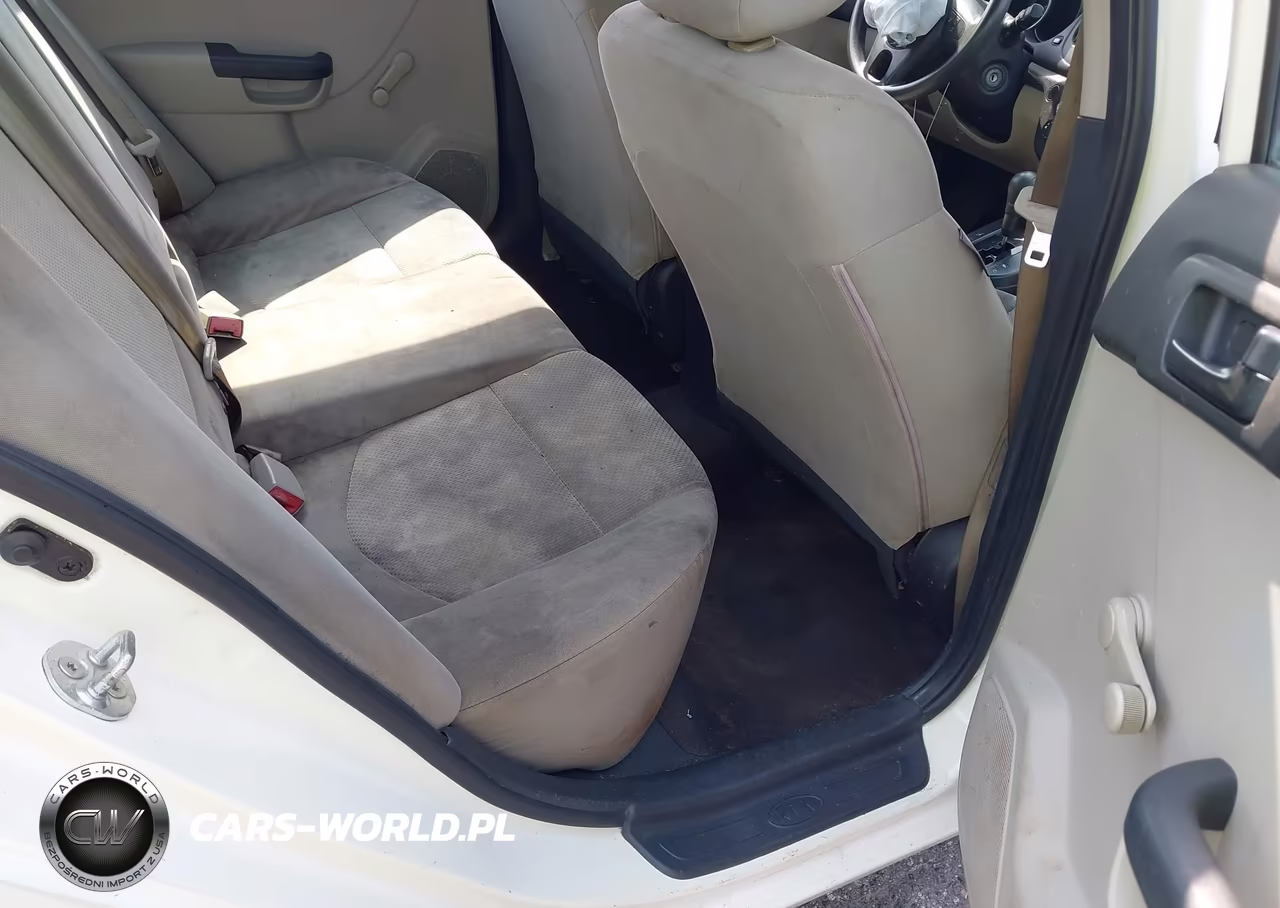 2010 Kia Forte Lx VIN:KNAFT4A23A5236197 - 8