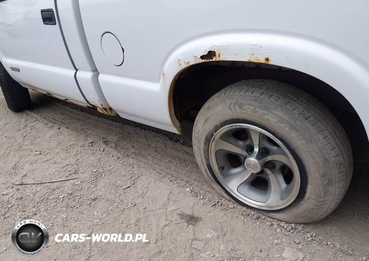 2003 Chevrolet S-10 Ls VIN:1GCCS14H238135046 - 6