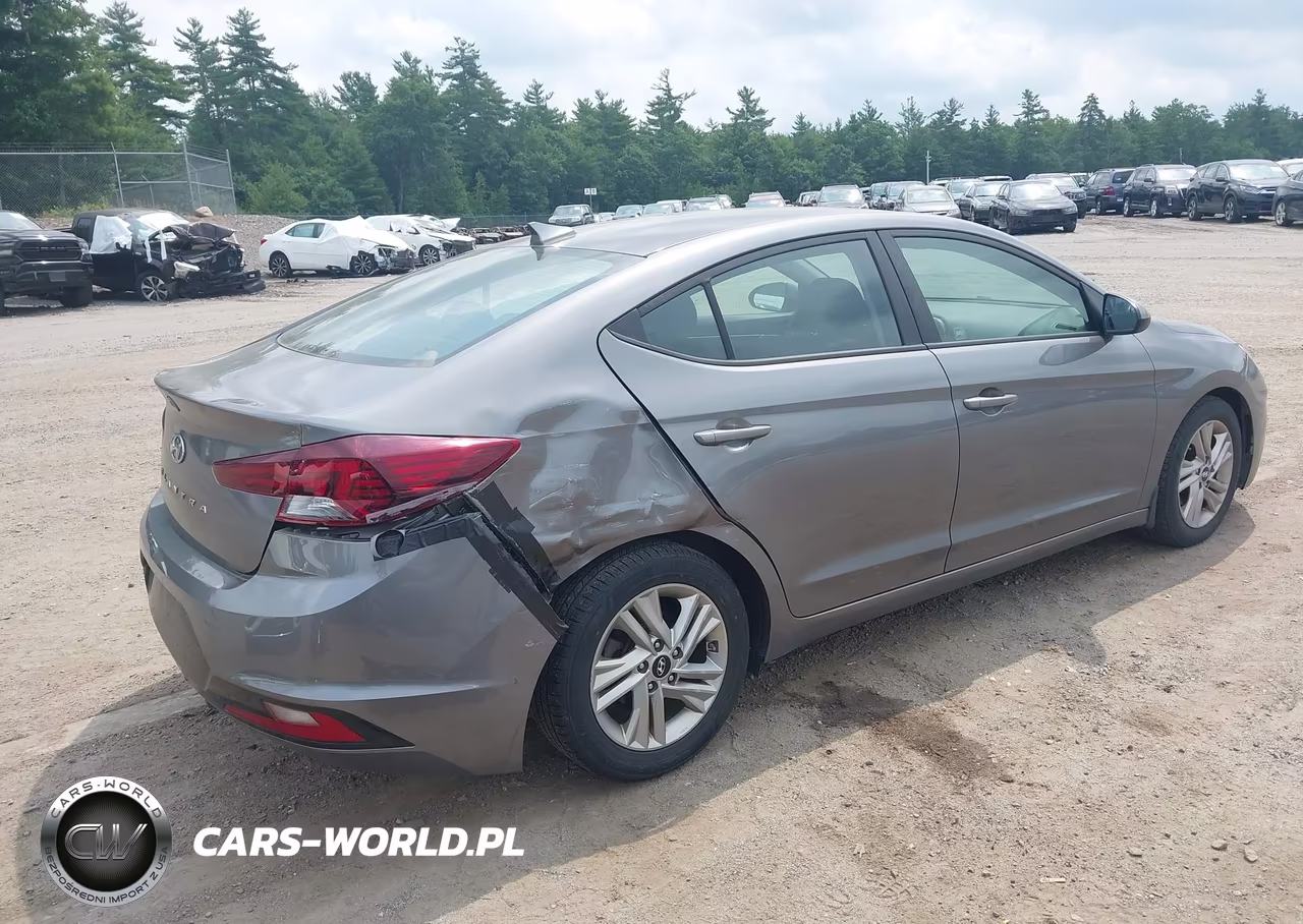 2020 Hyundai Elantra Sel VIN:5NPD84LF4LH543070 - 4