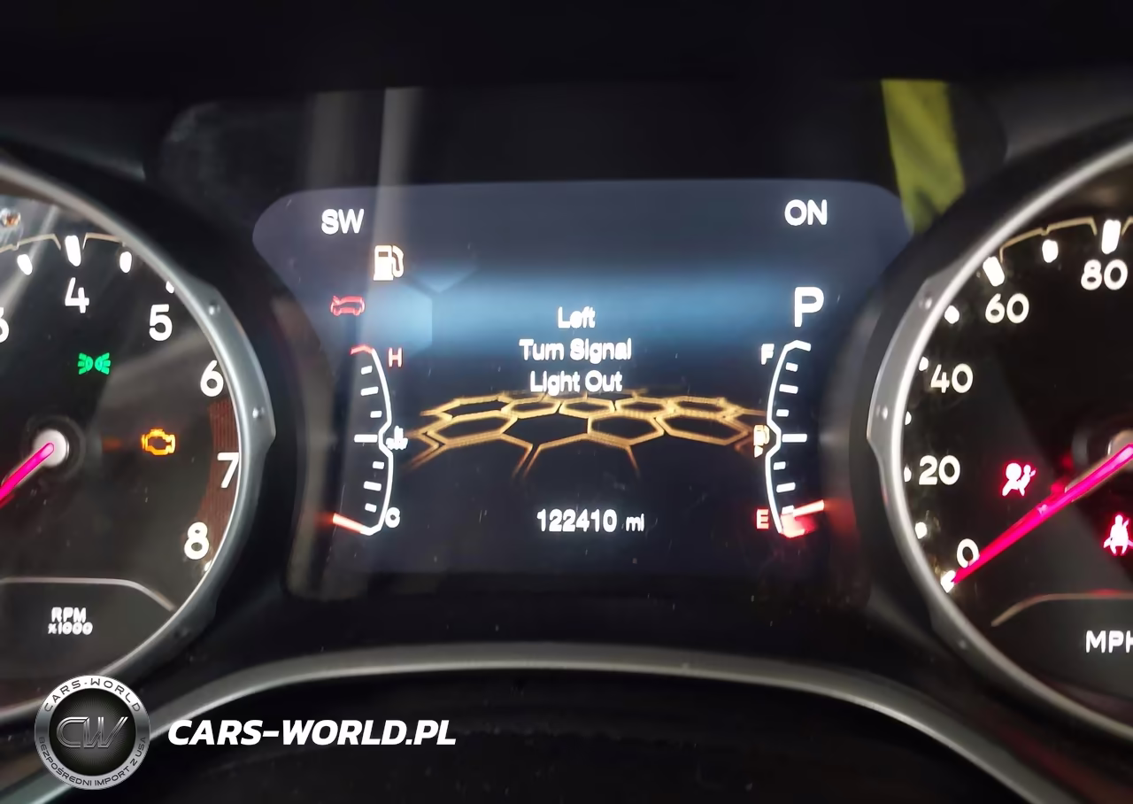 2020 Jeep Compass Altitude Fwd VIN:3C4NJCBBXLT176774 - 15