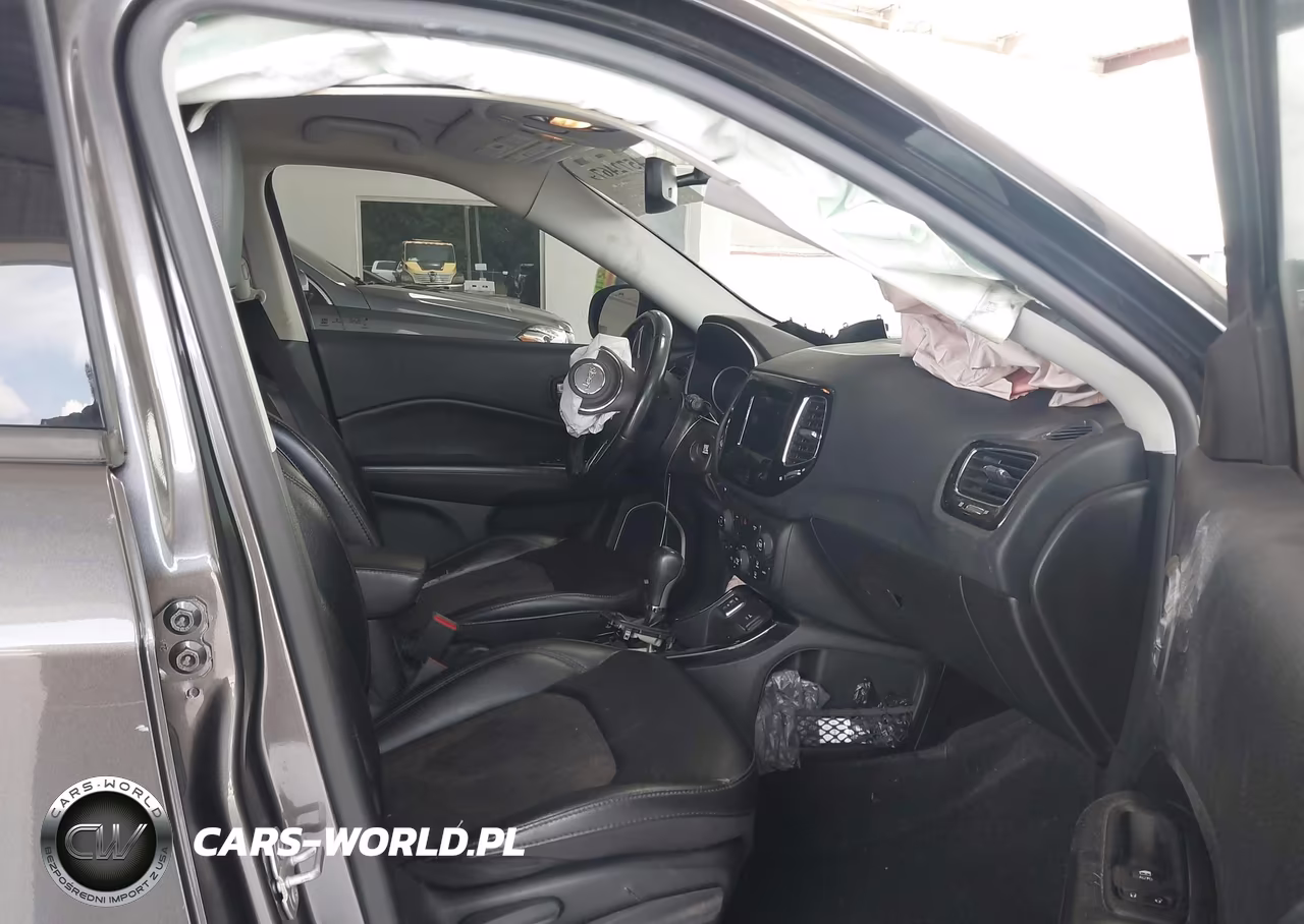 2020 Jeep Compass Altitude Fwd VIN:3C4NJCBBXLT176774 - 5