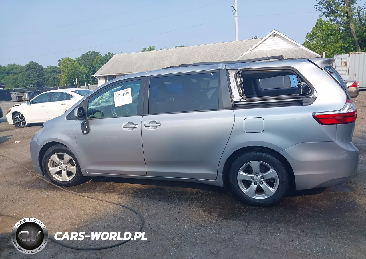2015 Toyota Sienna Le 8 Passenger VIN:5TDKK3DC5FS656550 - 14