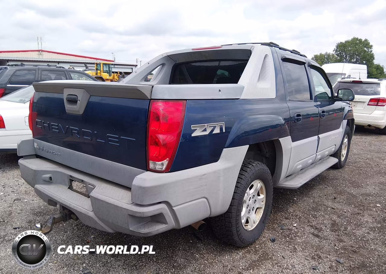 2002 Chevrolet Avalanche 1500 VIN:3GNEK13T82G104088 - 4