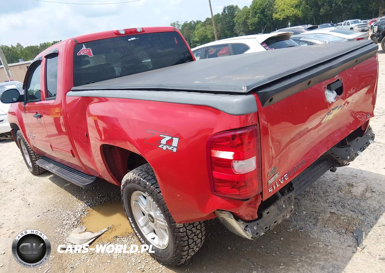 2011 Chevrolet Silverado 1500 Lt VIN:1GCRKSE3XBZ460118 - 3