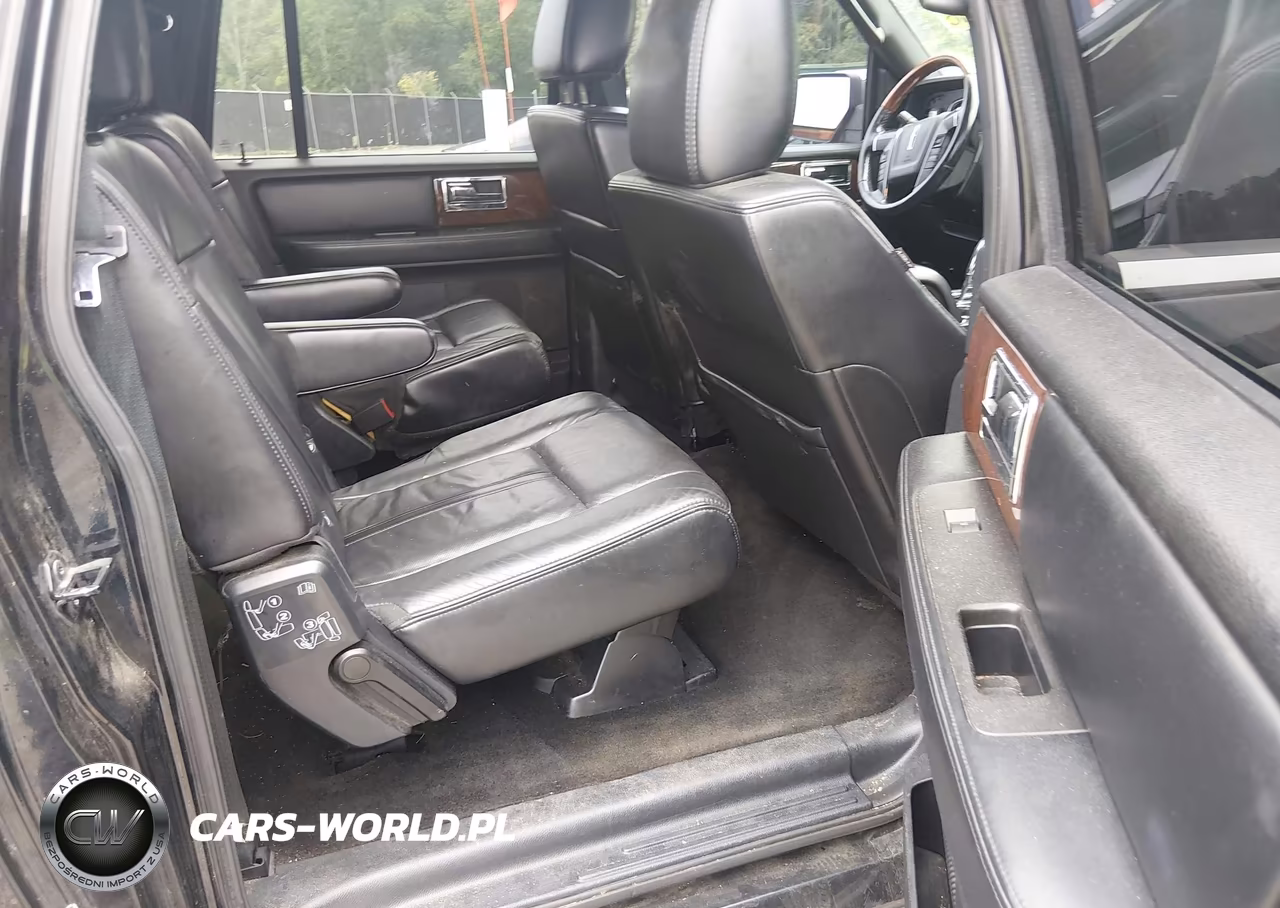 2015 Lincoln Navigator L VIN:5LMJJ3JT4FEJ05690 - 8