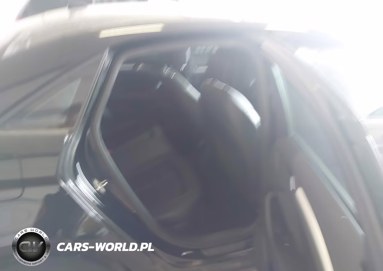 2015 Audi A3 2.0T Premium VIN:WAUBFGFF5F1010602 - 8