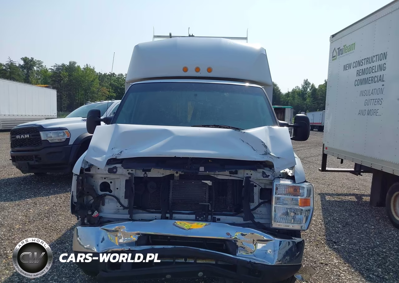 2019 Ford E-350 Cutaway VIN:1FDWE3F66KDC06228 - 12
