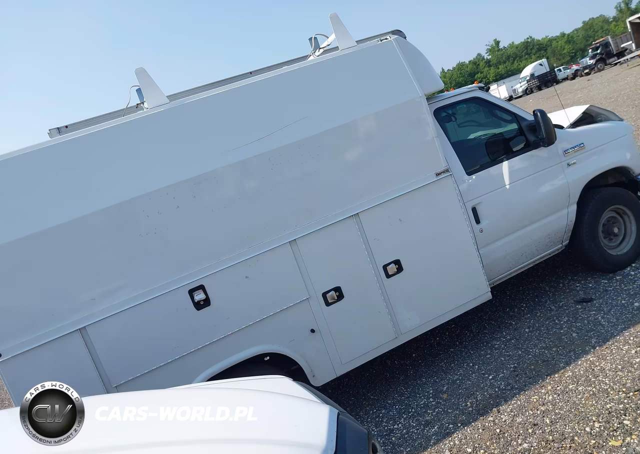 2019 Ford E-350 Cutaway VIN:1FDWE3F66KDC06228 - 4