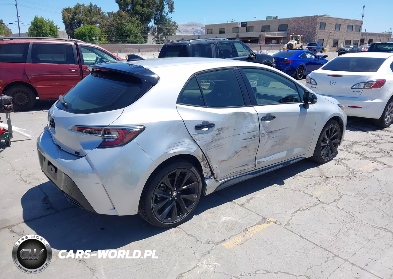 2021 Toyota Corolla Se Nightshade Edition VIN:JTND4MBE3M3107226 - 4