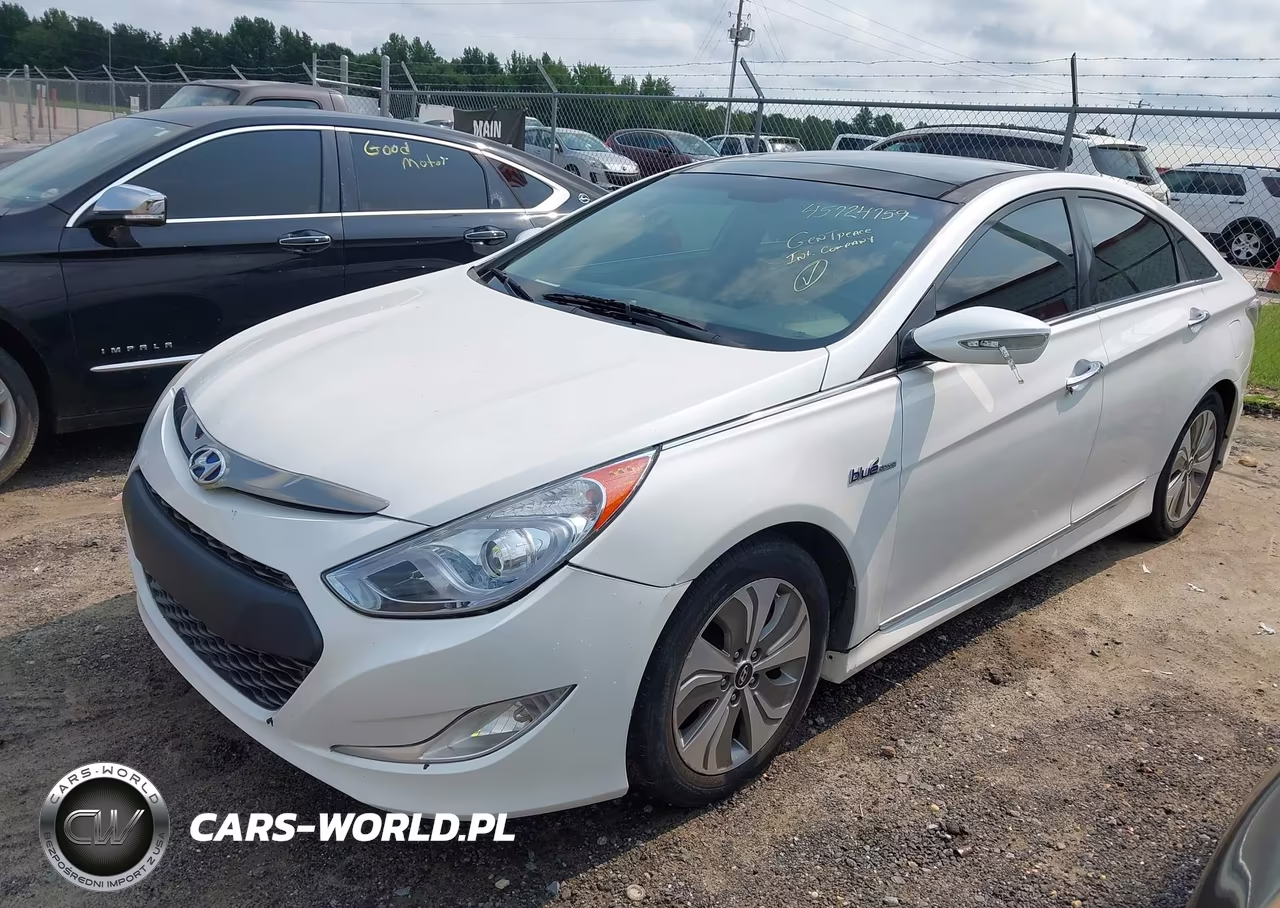 2015 Hyundai Sonata Hybrid Limited VIN:KMHEC4A48FA126157 - 15