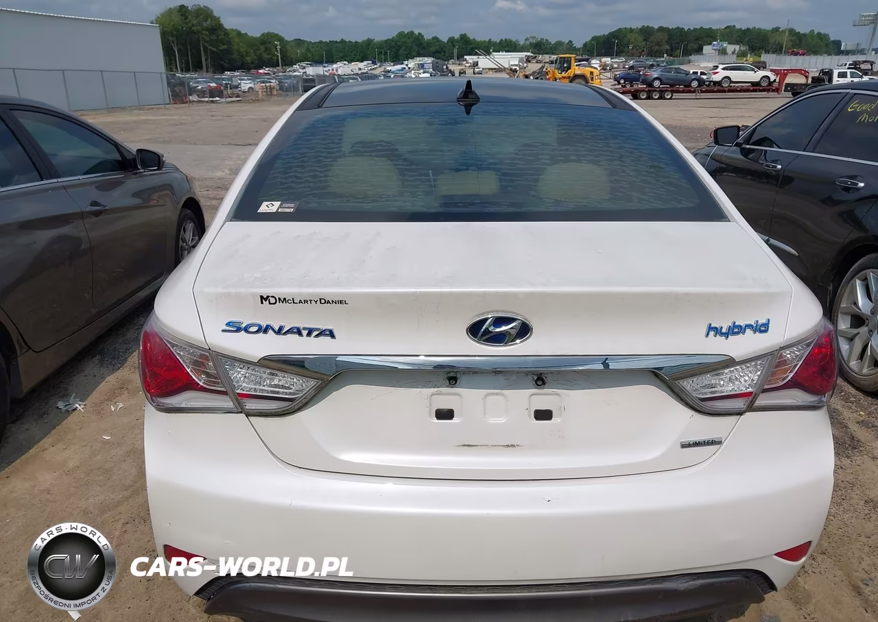 2015 Hyundai Sonata Hybrid Limited VIN:KMHEC4A48FA126157 - 16