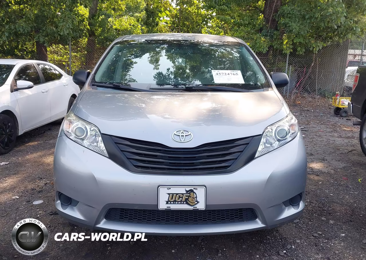 2012 Toyota Sienna Base 7 Passenger VIN:5TDKA3DCXCS015313 - 12