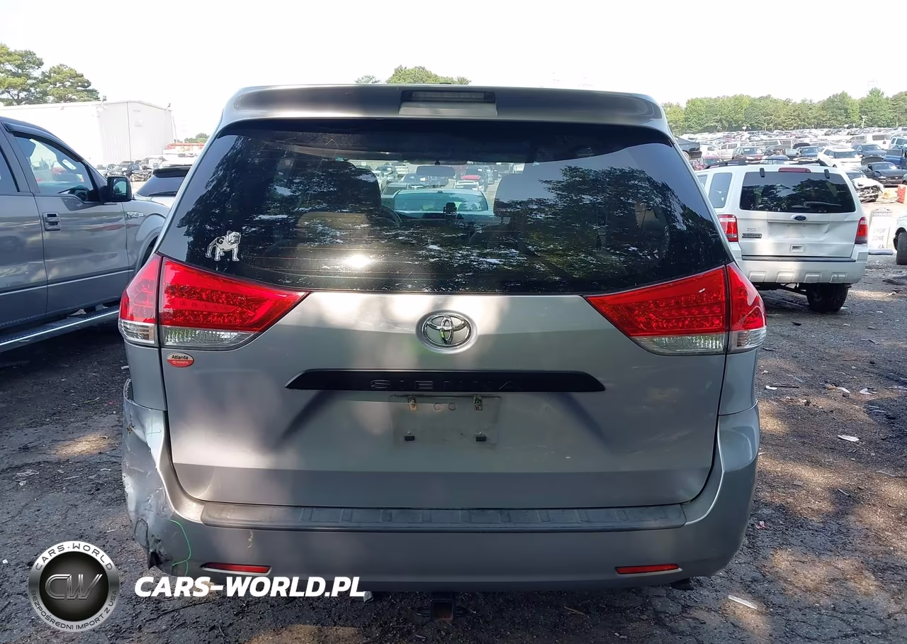 2012 Toyota Sienna Base 7 Passenger VIN:5TDKA3DCXCS015313 - 16
