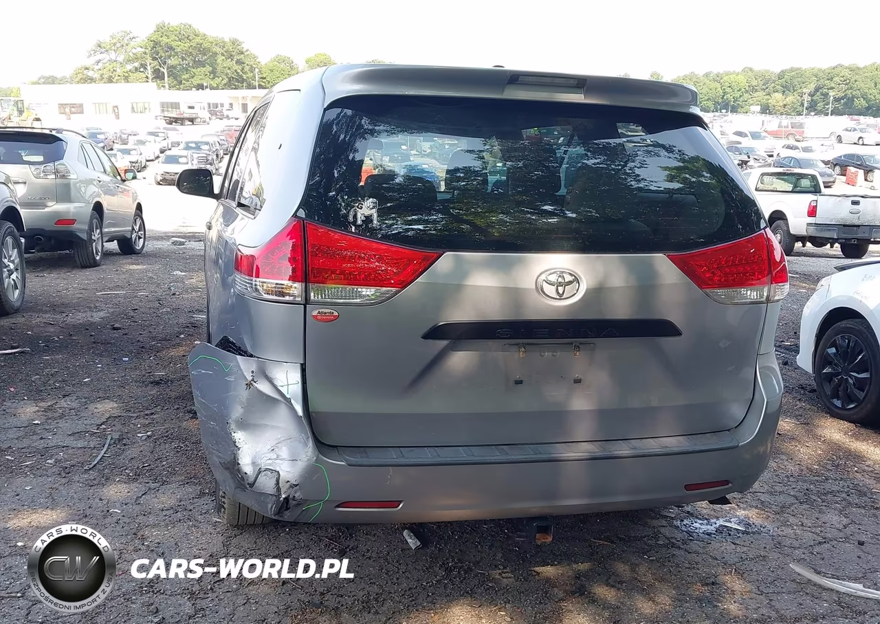 2012 Toyota Sienna Base 7 Passenger VIN:5TDKA3DCXCS015313 - 18
