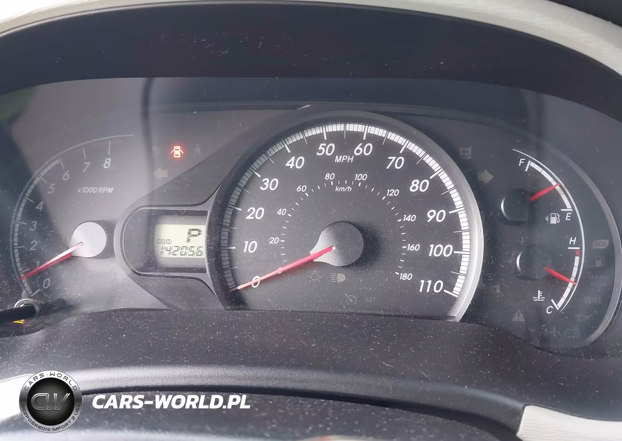 2012 Toyota Sienna Base 7 Passenger VIN:5TDKA3DCXCS015313 - 7
