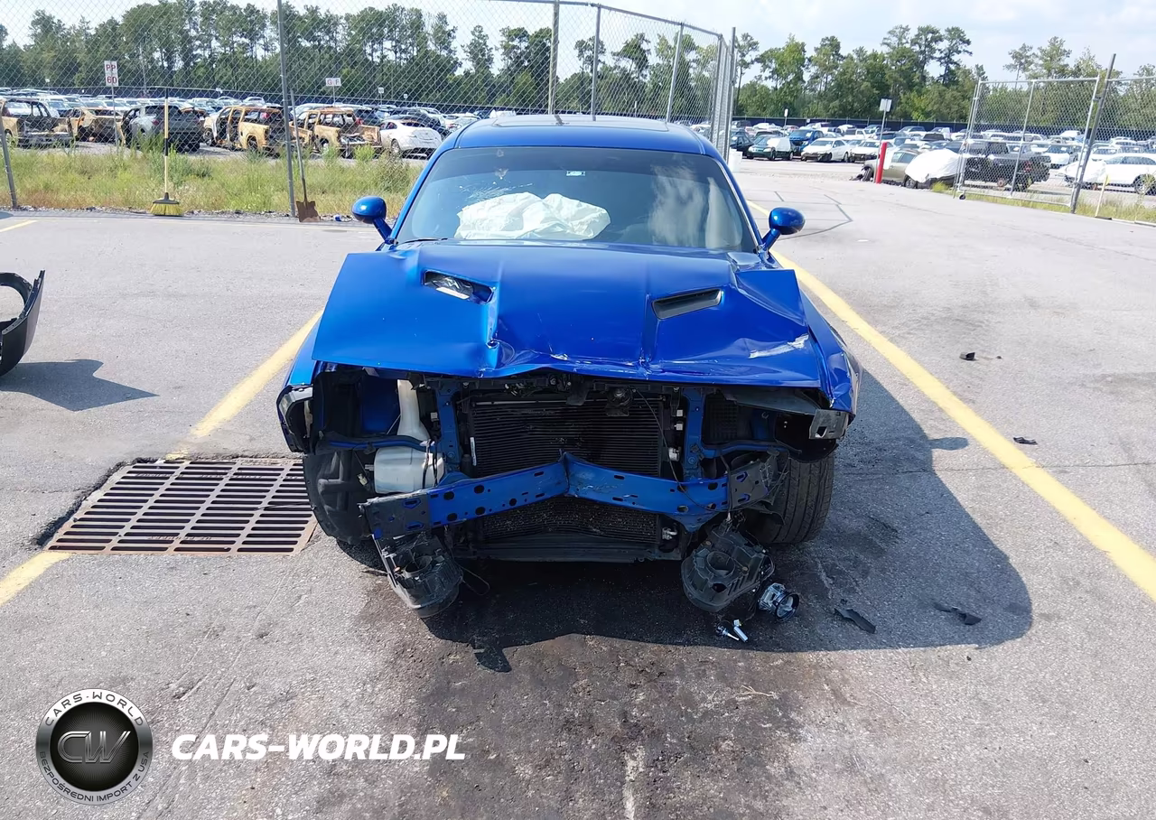 2018 Dodge Challenger Sxt VIN:2C3CDZAG6JH255383 - 12