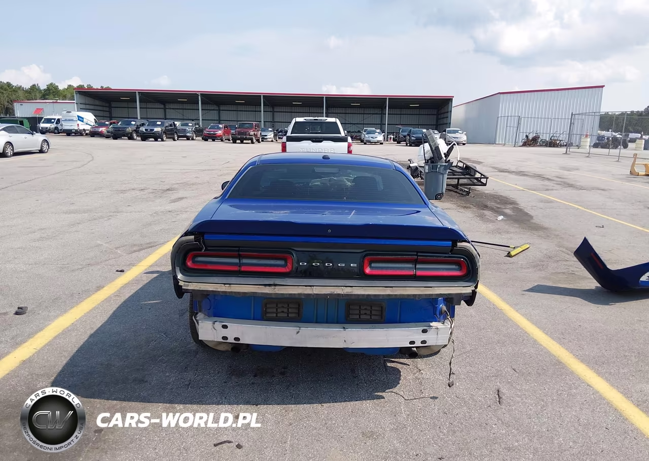 2018 Dodge Challenger Sxt VIN:2C3CDZAG6JH255383 - 16