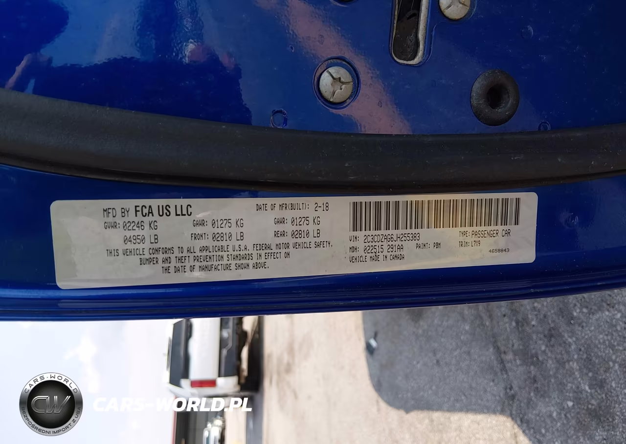 2018 Dodge Challenger Sxt VIN:2C3CDZAG6JH255383 - 9