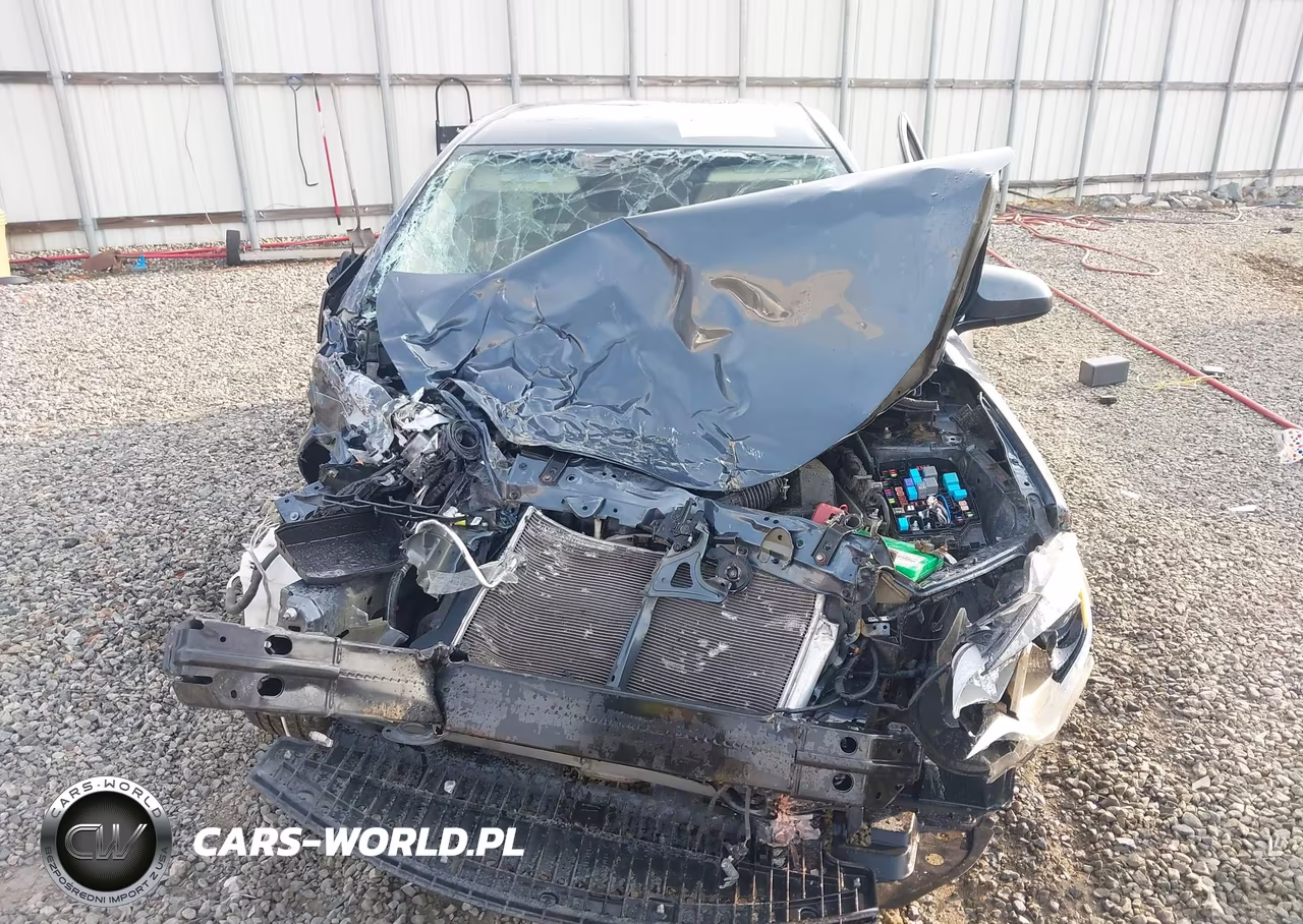 2015 Toyota Corolla Le VIN:2T1BURHE2FC478825 - 12