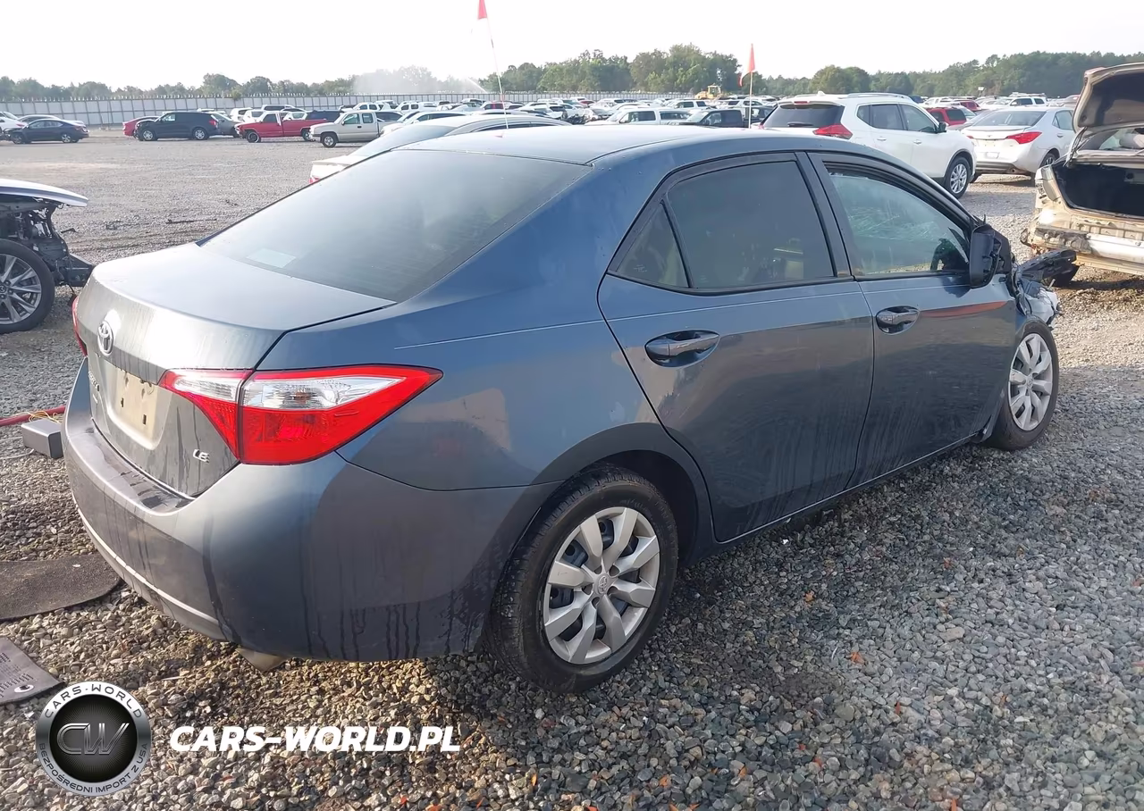 2015 Toyota Corolla Le VIN:2T1BURHE2FC478825 - 4