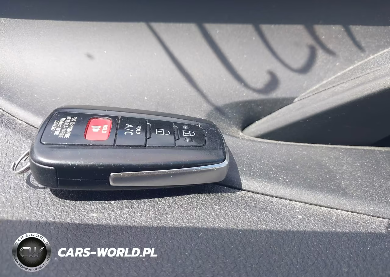 2020 Toyota Prius Prime Xle VIN:JTDKARFP8L3122137 - 11