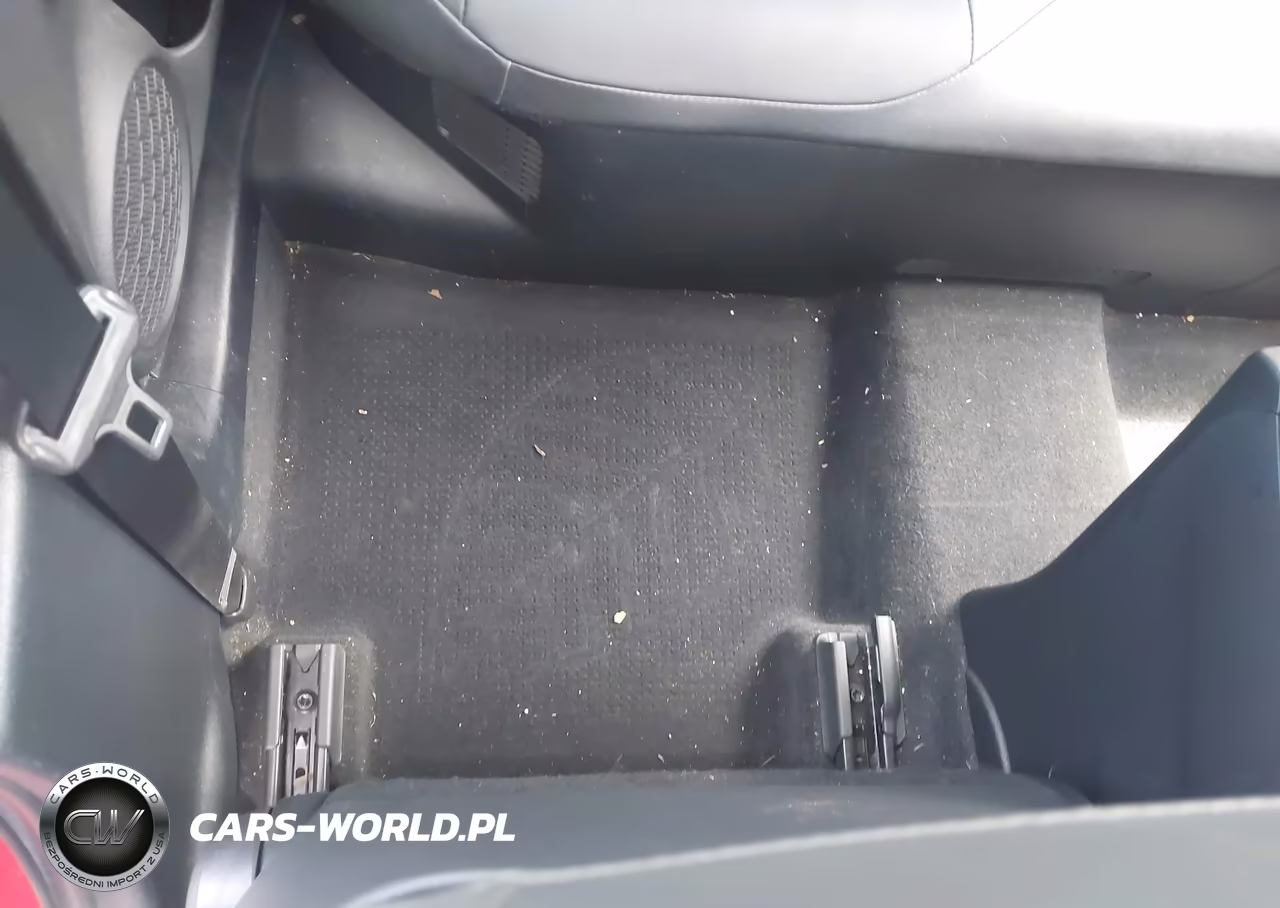 2020 Toyota Prius Prime Xle VIN:JTDKARFP8L3122137 - 8