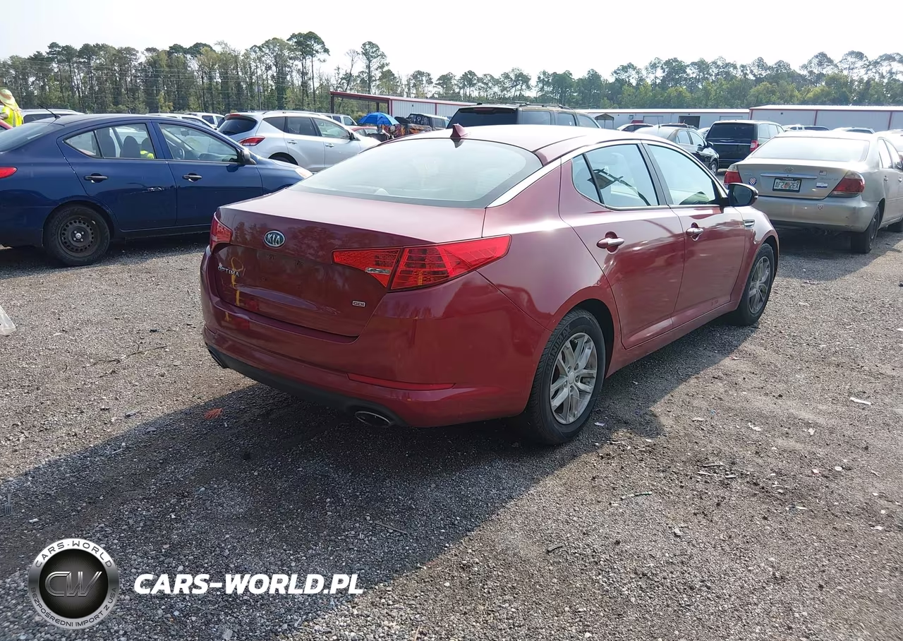 2012 Kia Optima Lx VIN:5XXGM4A77CG032839 - 4
