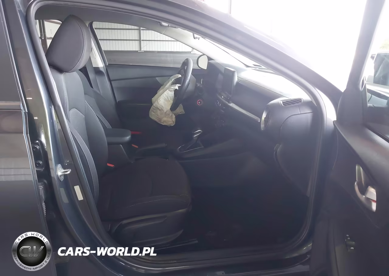 2019 Kia Forte Lxs VIN:3KPF24AD4KE008240 - 5