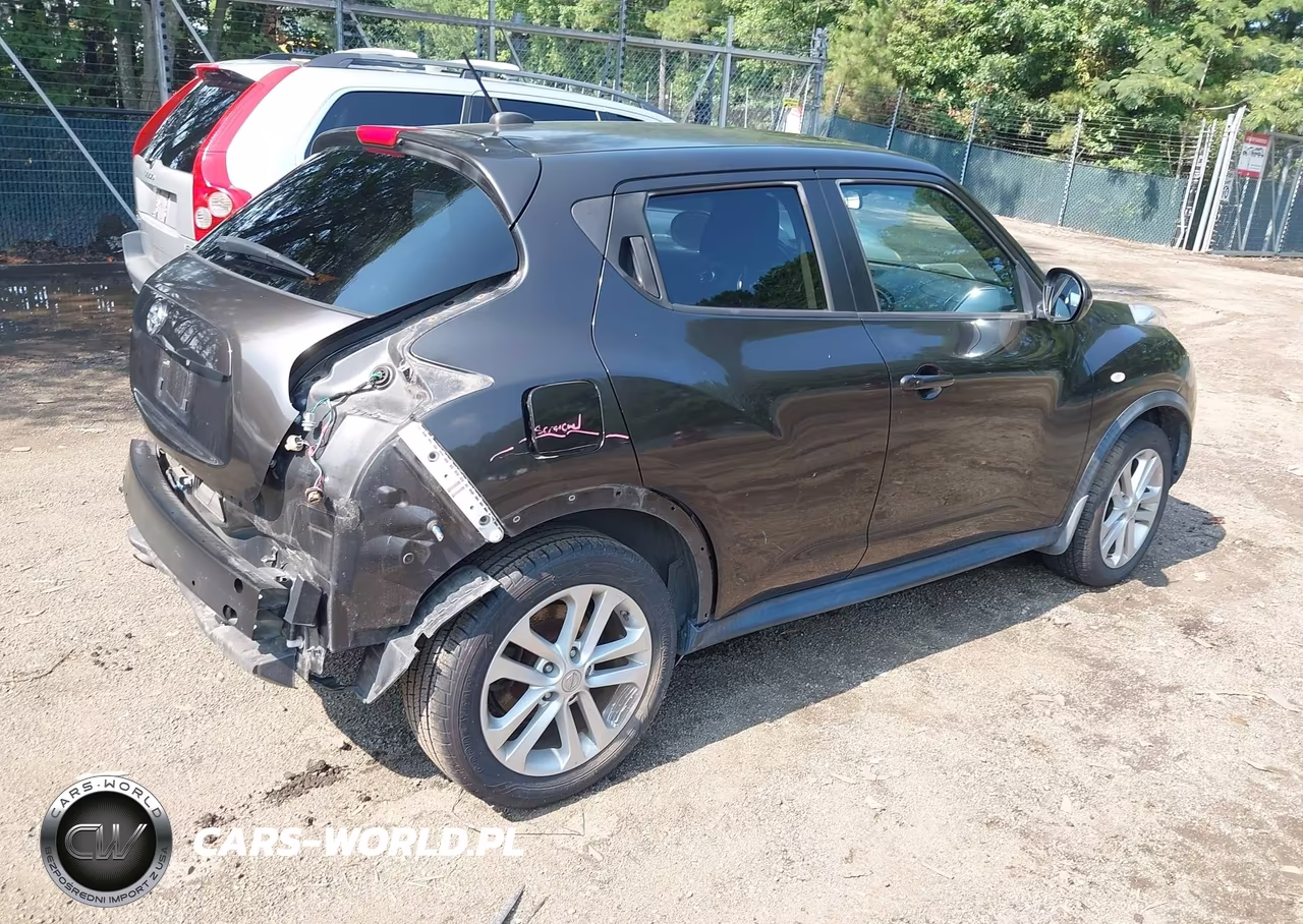 2011 Nissan Juke Sv VIN:JN8AF5MR8BT018017 - 4