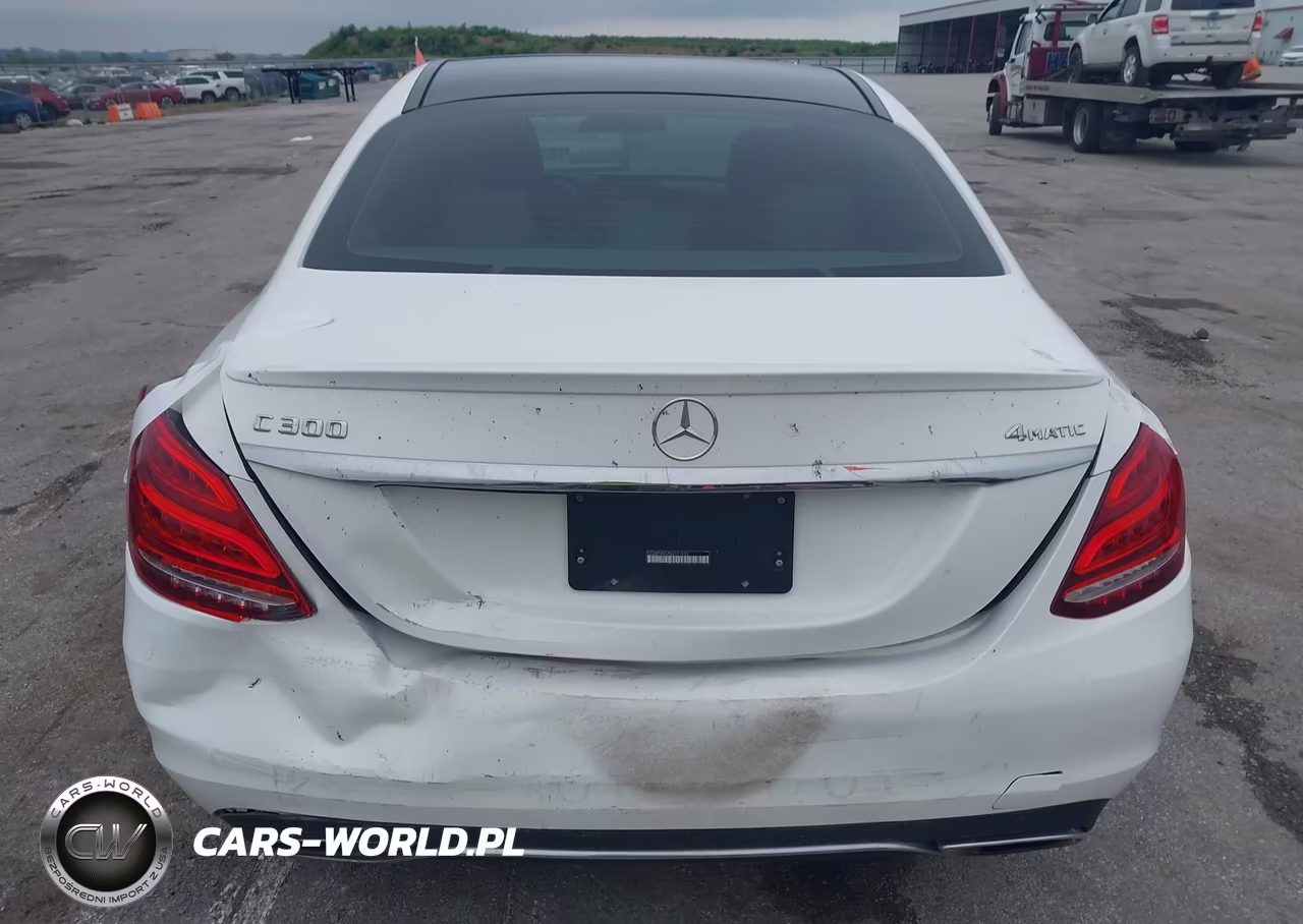 2016 Mercedes-Benz C 300 4Matic VIN:55SWF4KB7GU101433 - 16