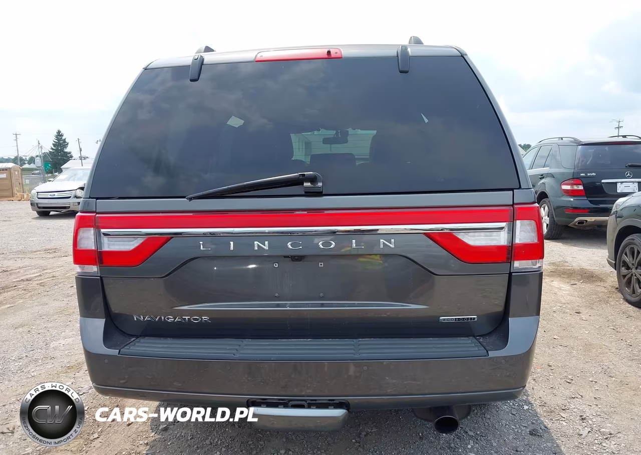 2015 Lincoln Navigator VIN:5LMJJ2JT9FEJ00088 - 16