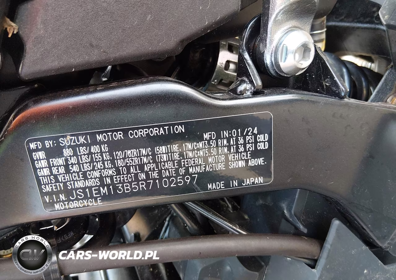 2024 Suzuki Gsx800 F VIN:JS1EM13B5R7102597 - 10