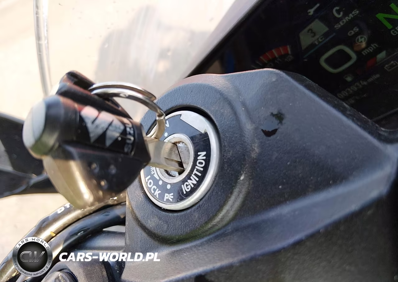 2024 Suzuki Gsx800 F VIN:JS1EM13B5R7102597 - 11