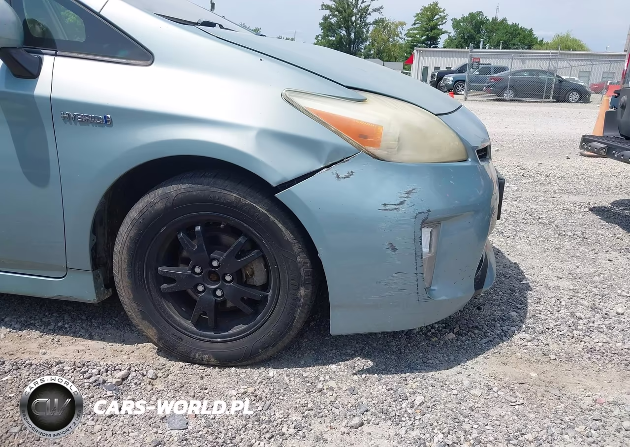 2012 Toyota Prius Two VIN:JTDKN3DU4C1583910 - 17