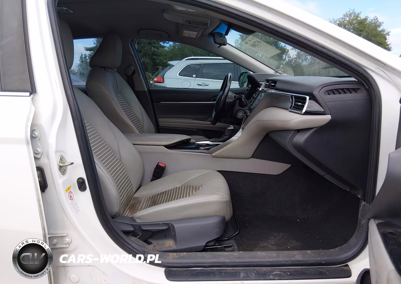 2018 Toyota Camry Se VIN:4T1B11HK2JU628200 - 5