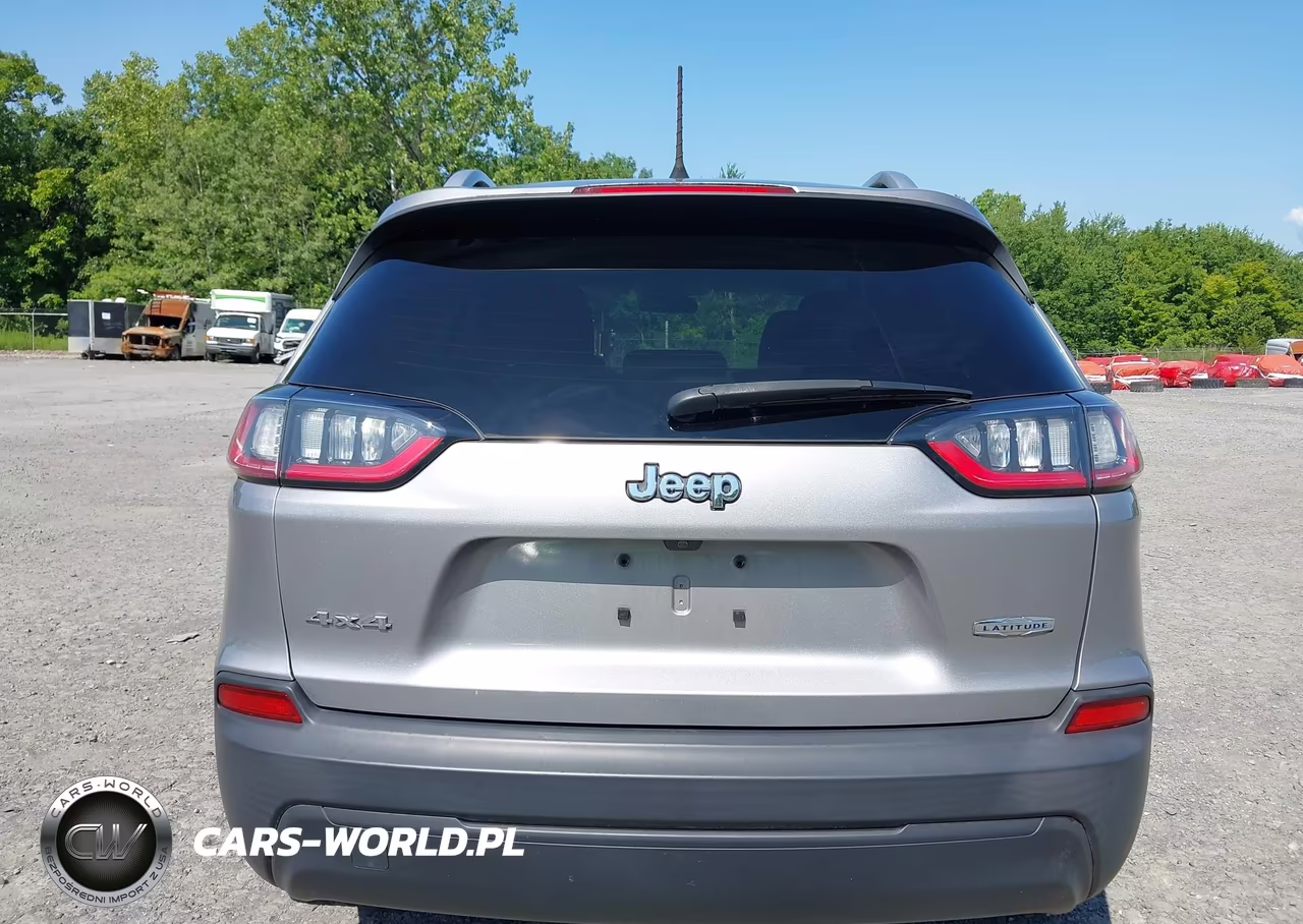 2019 Jeep Cherokee Latitude 4X4 VIN:1C4PJMCB3KD459938 - 16