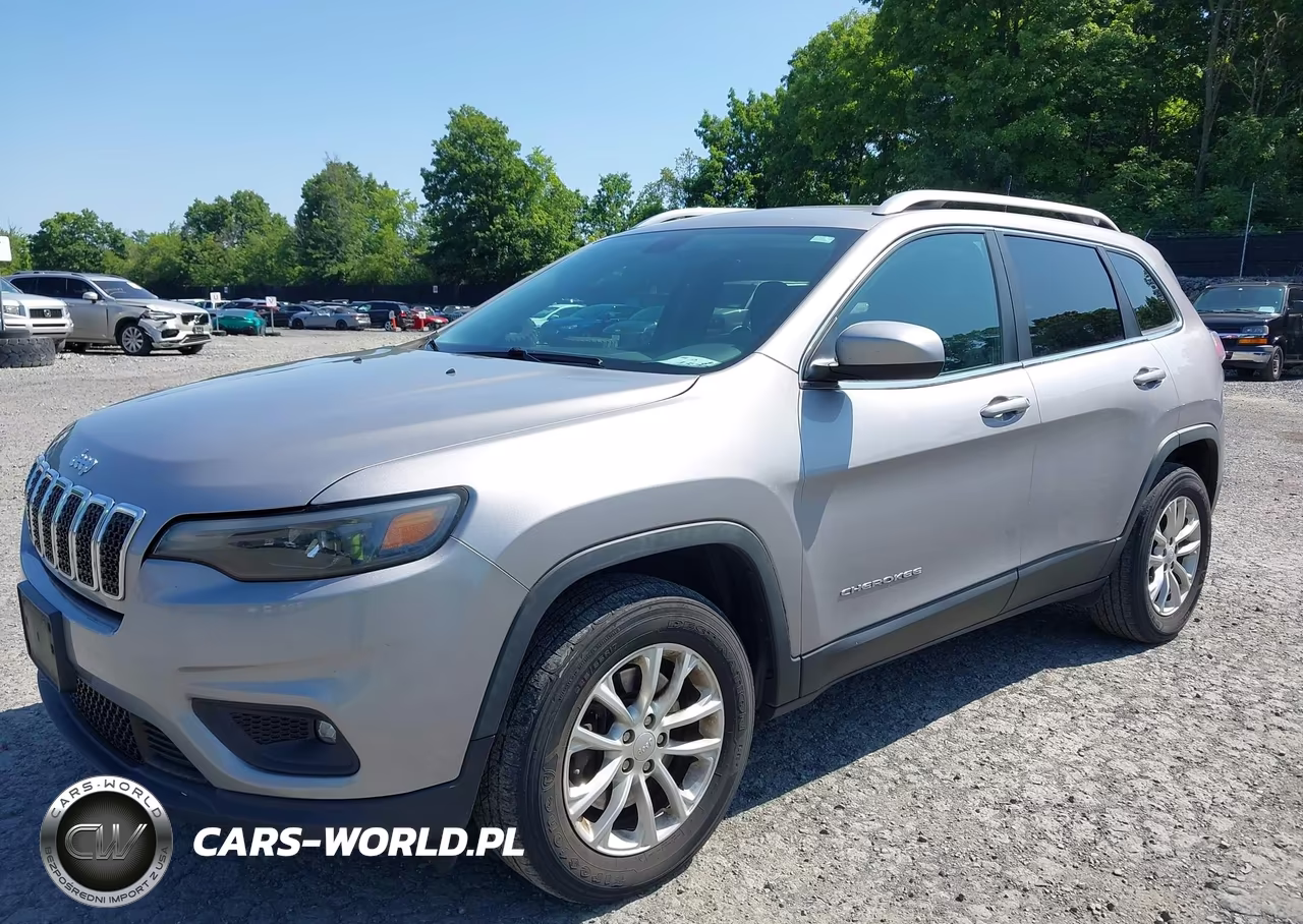 2019 Jeep Cherokee Latitude 4X4 VIN:1C4PJMCB3KD459938 - 2