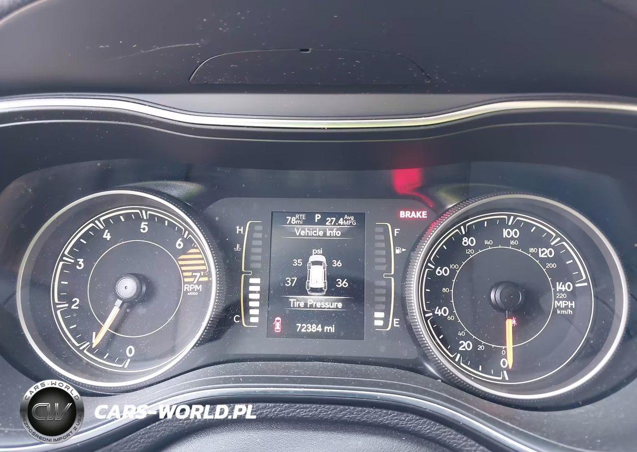 2019 Jeep Cherokee Latitude 4X4 VIN:1C4PJMCB3KD459938 - 7