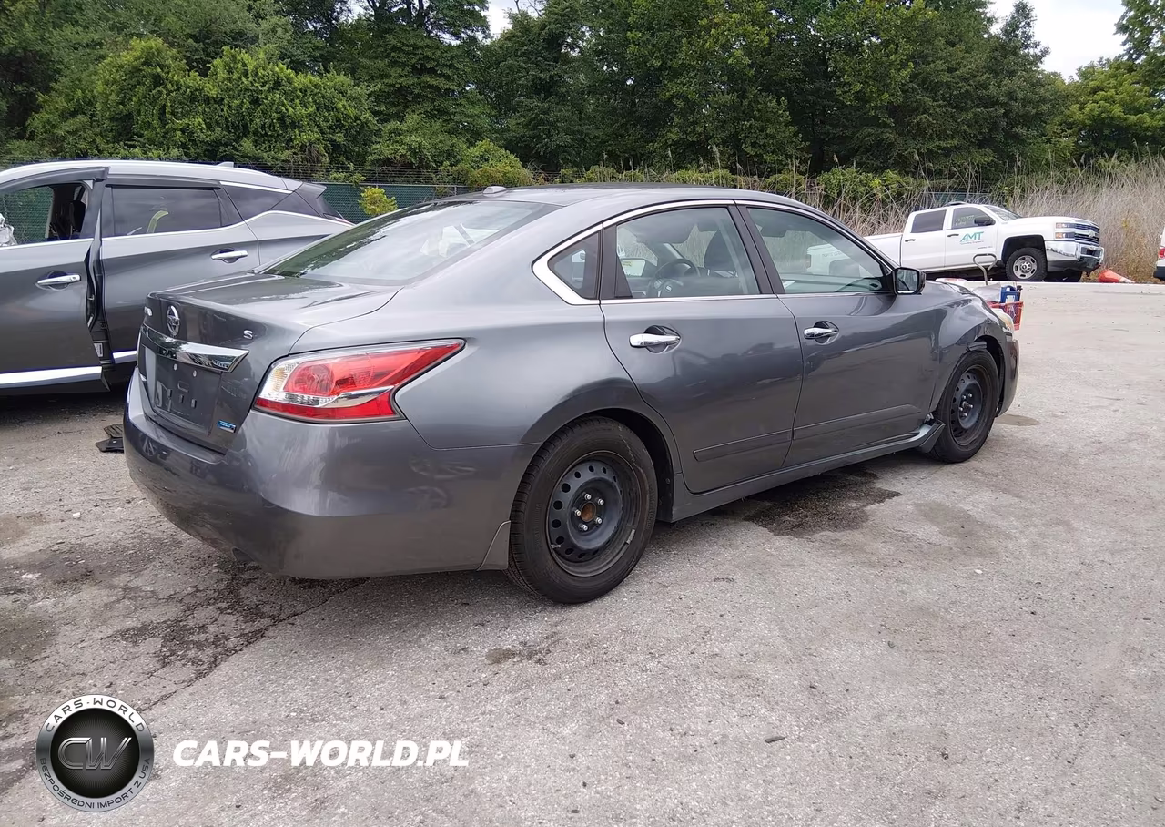 2014 Nissan Altima 2.5 S VIN:1N4AL3AP3EC281361 - 4