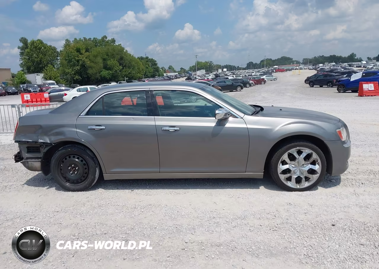 2011 Chrysler 300 Limited VIN:2C3CA5CG4BH574586 - 13