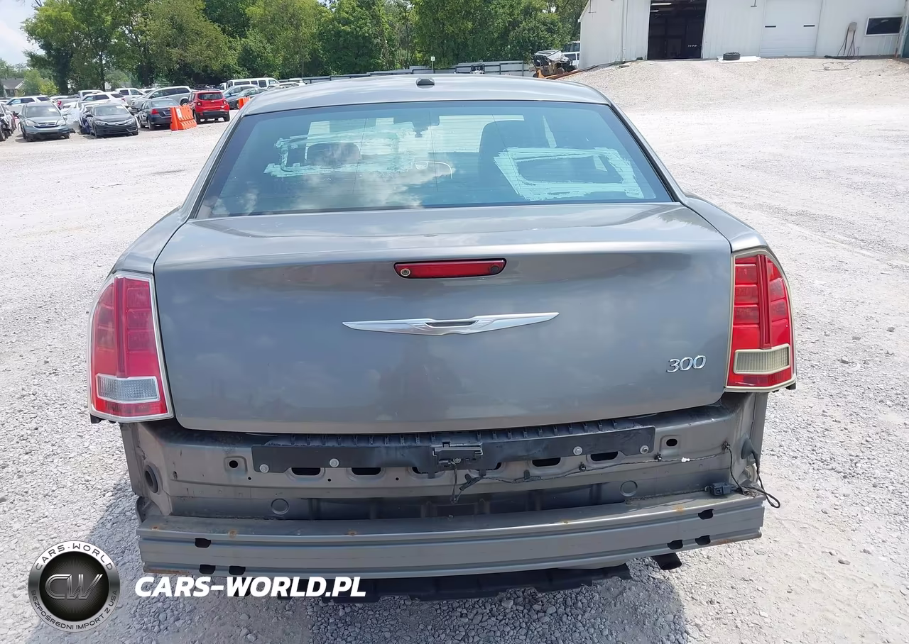 2011 Chrysler 300 Limited VIN:2C3CA5CG4BH574586 - 16