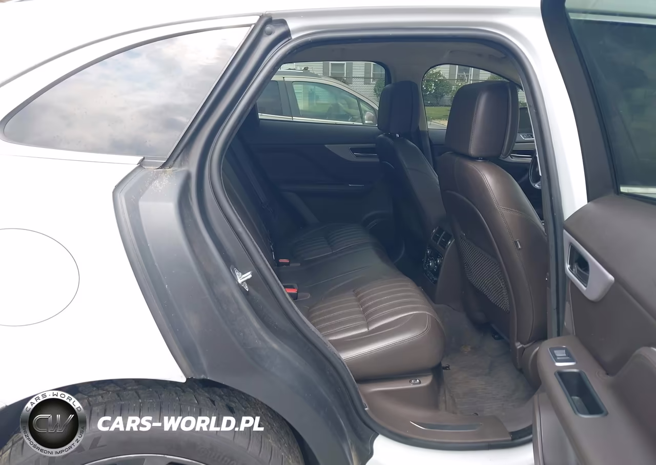 2019 Jaguar F-Pace 30T Portfolio VIN:SADCN2GX2KA358540 - 8
