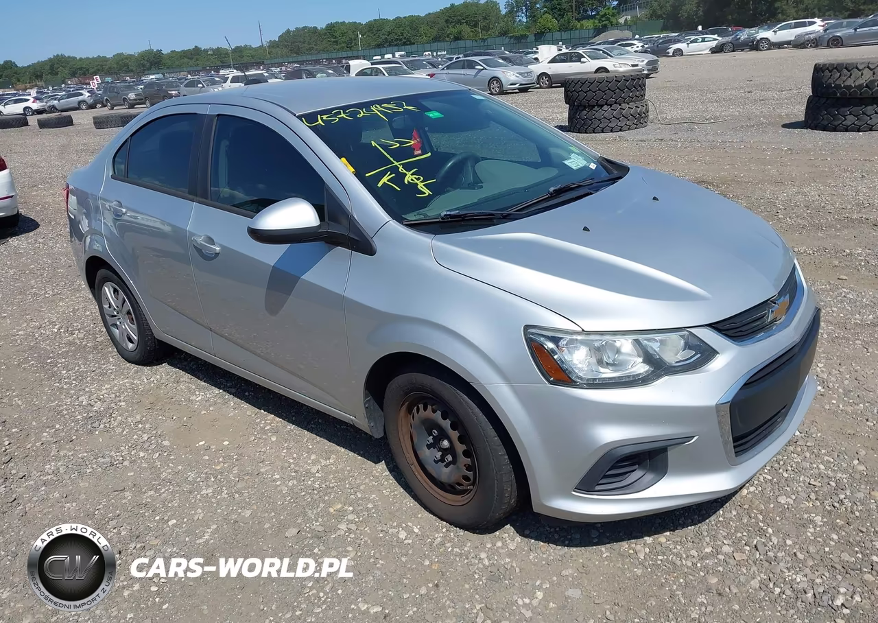 2017 Chevrolet Sonic Ls Auto – zdjęcie 1 z 12