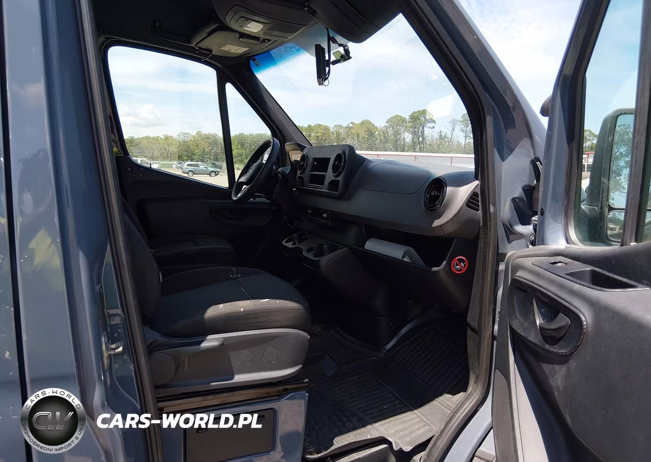 2019 Mercedes-Benz Sprinter 2500 High Roof V6 VIN:WD4PF1CD0KP151762 - 5