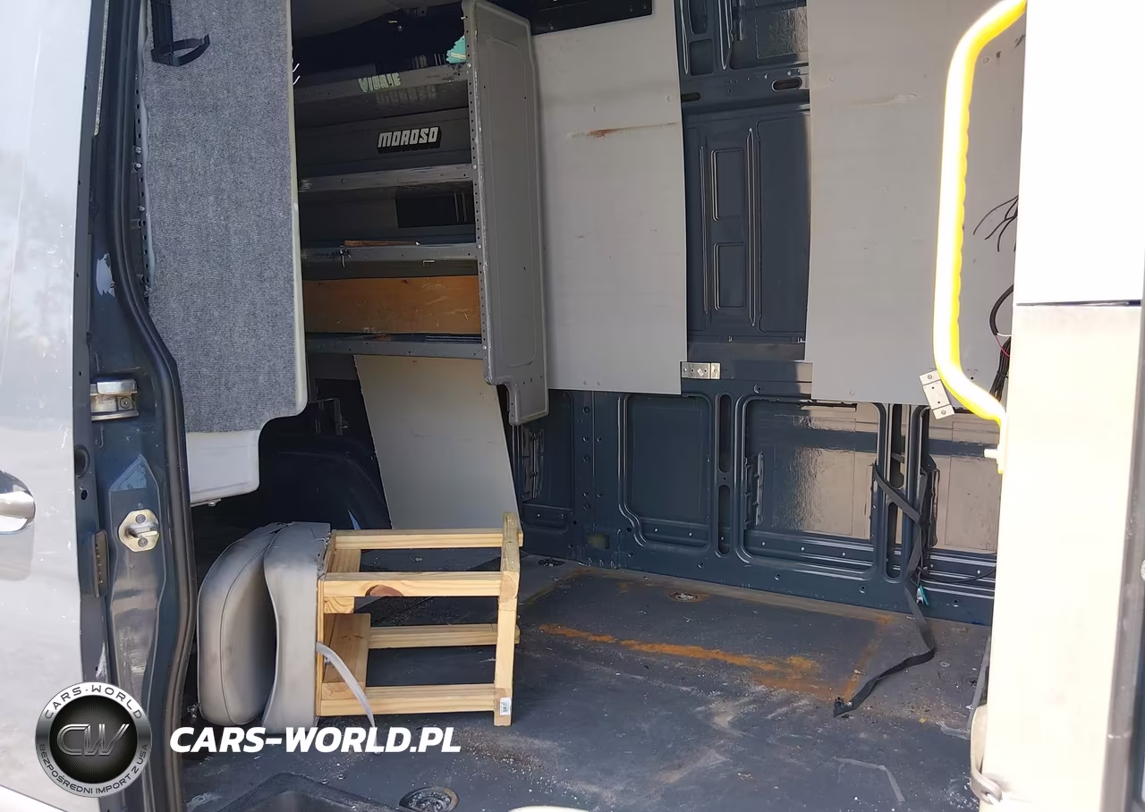 2019 Mercedes-Benz Sprinter 2500 High Roof V6 VIN:WD4PF1CD0KP151762 - 8