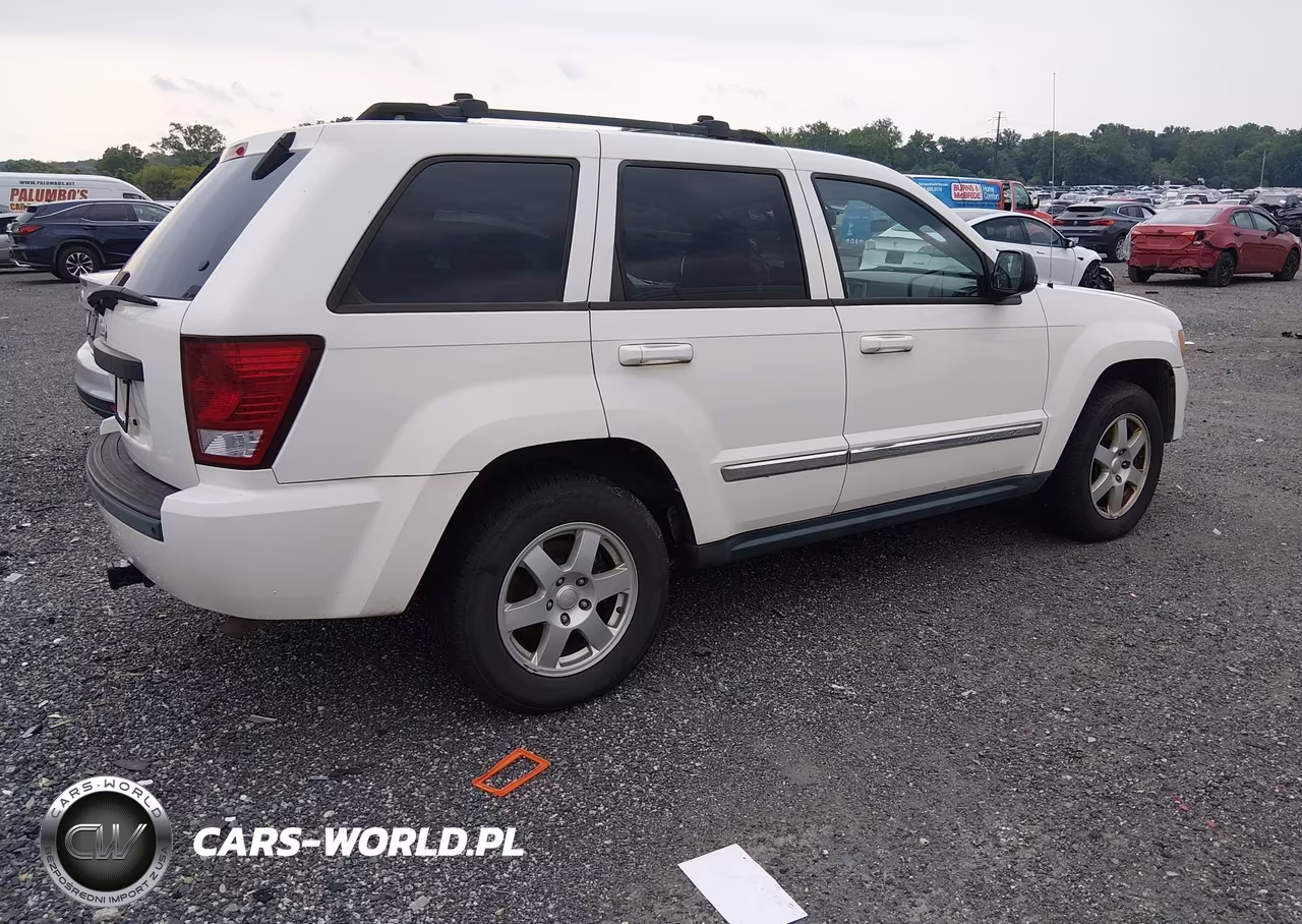 2008 Jeep Grand Cherokee Laredo VIN:1J8GR48K88C242653 - 4