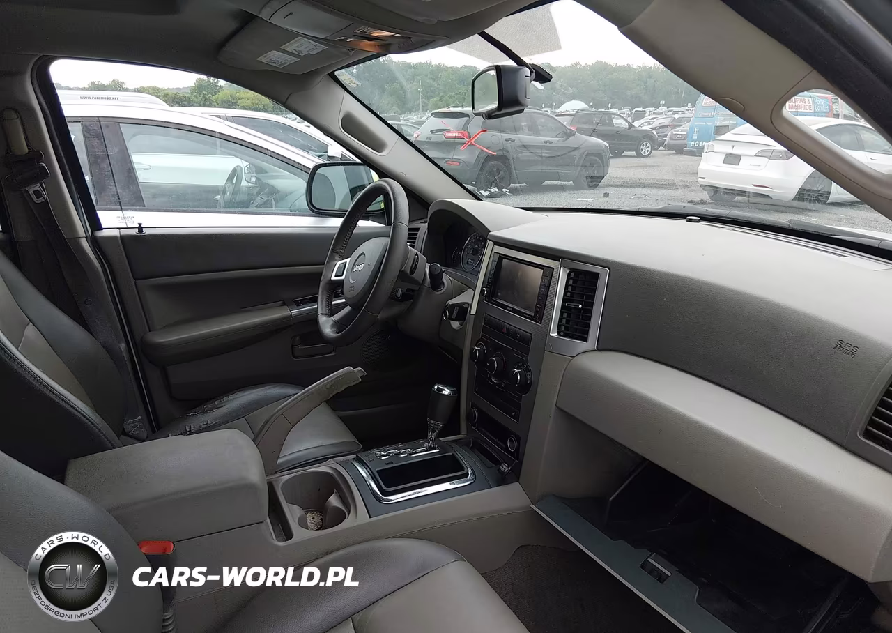 2008 Jeep Grand Cherokee Laredo VIN:1J8GR48K88C242653 - 5