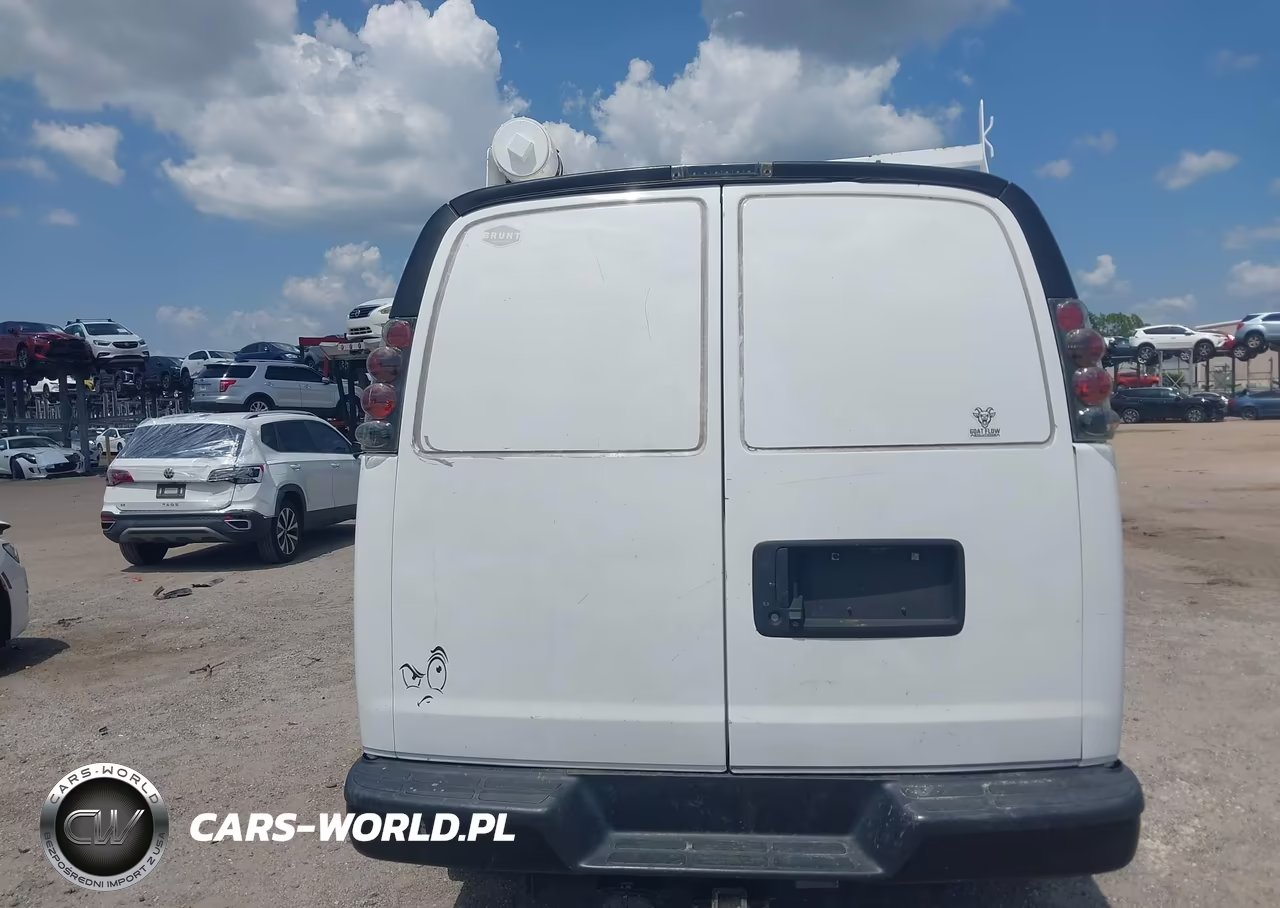 2018 Chevrolet Express 2500 Work Van VIN:1GCWGBFG8J1288903 - 16